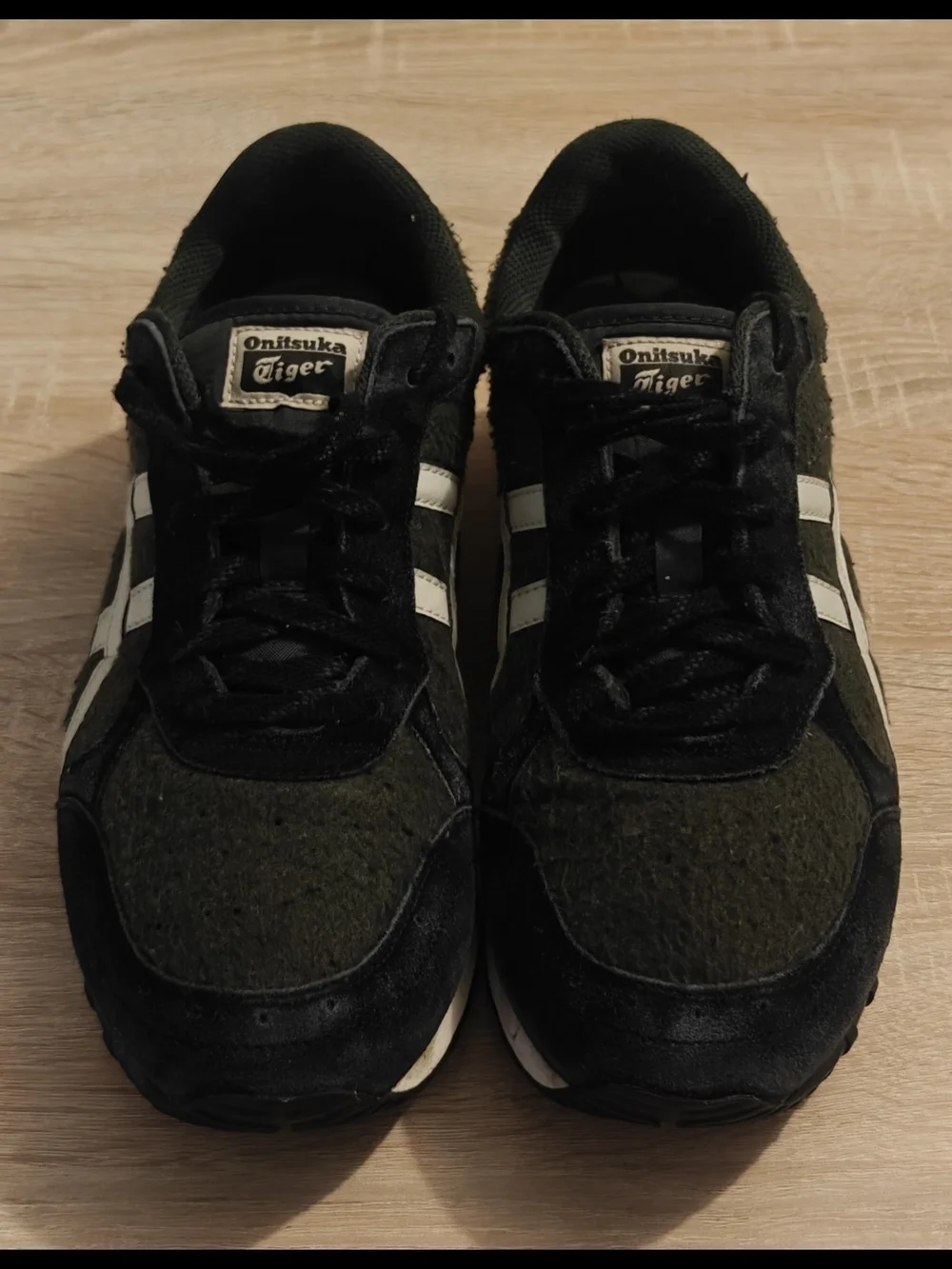 Onitsuka Tiger by Asics Men’s Green & White Runner Sneakers